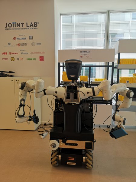 Techpol at the Heart of Innovation: Exploring Future Technologies with Confindustria 16 slideshow 1 2816z 14